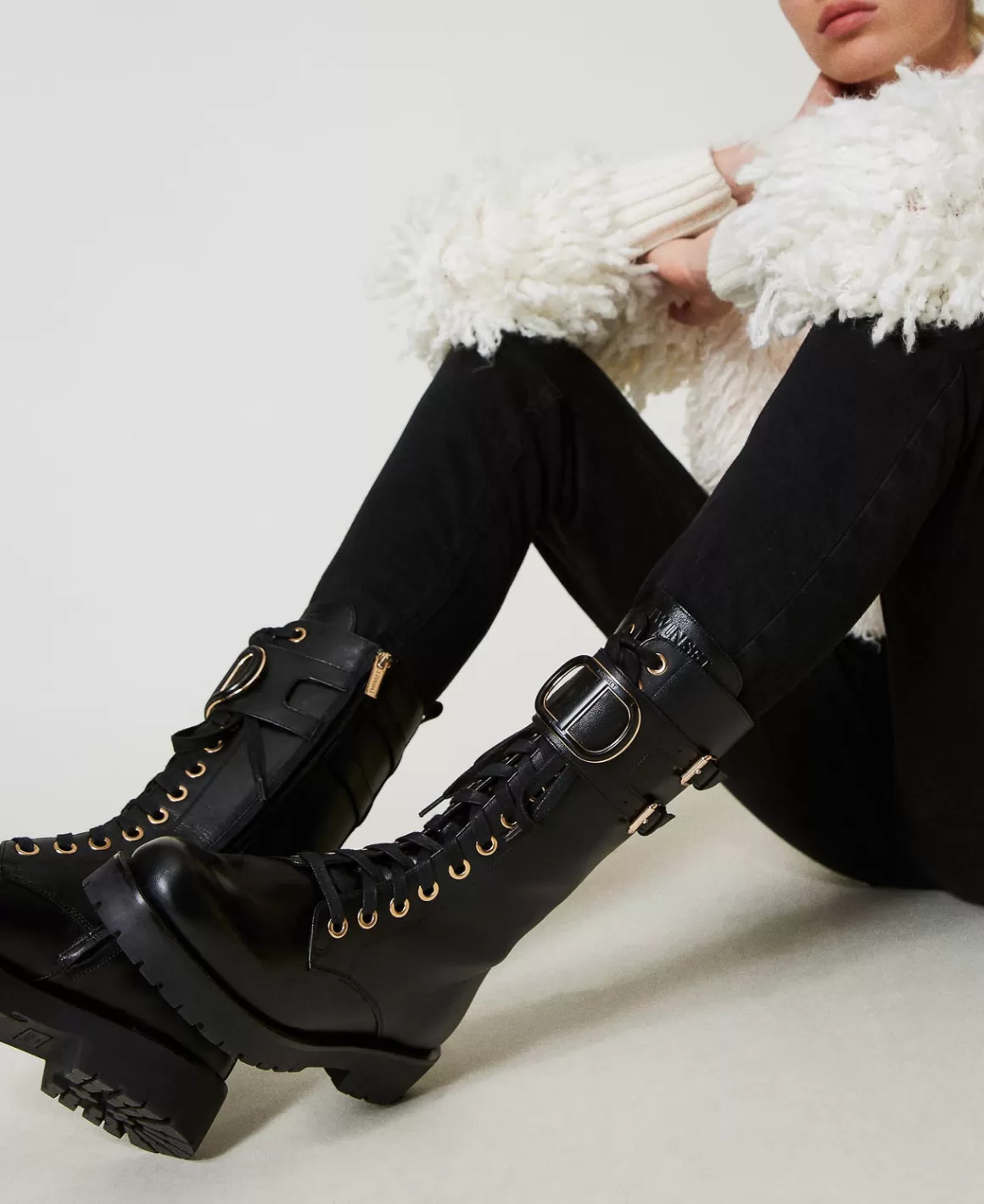 TWINSET Milano Bottines Motardes | Chaussures Plates*Bottines Motardes Montantes En Cuir Avec Oval T Noir