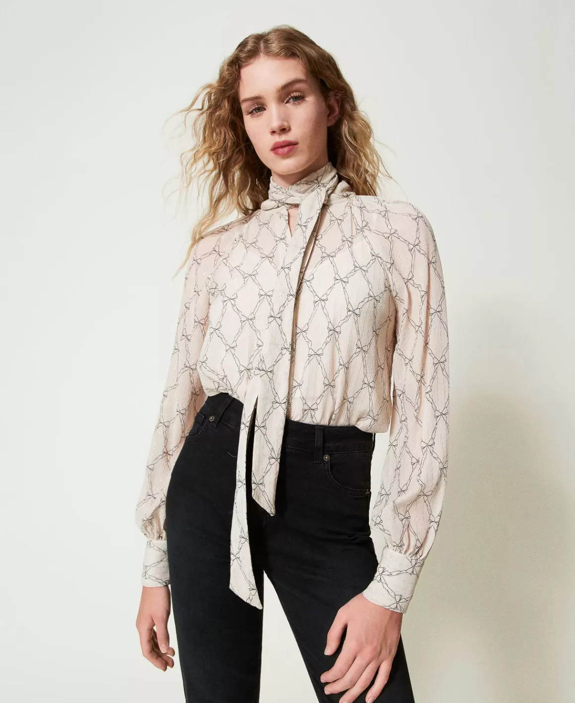 TWINSET Milano Blouses Et Chemises*Chemise En Crépon Avec Imprimé Nœuds Imprimé Nœuds Blanc « White Cream »/Noir