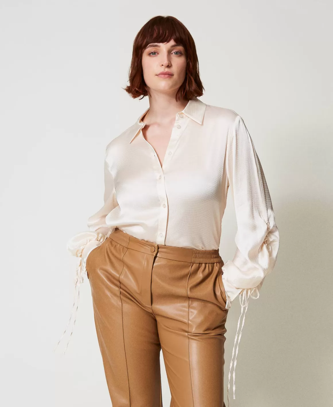 TWINSET Milano Blouses Et Chemises*Chemise En Satin Martelé Avec Ajour Blanc « Old White »