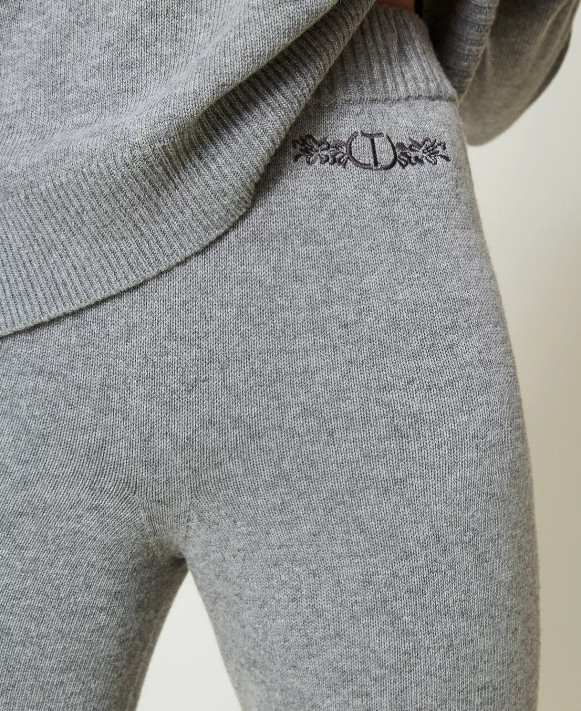 TWINSET Milano Pantalons De Jogging*Pantalon De Jogging En Maille De Laine Mélangée Avec Logo Brodé Gris Chiné Foncé
