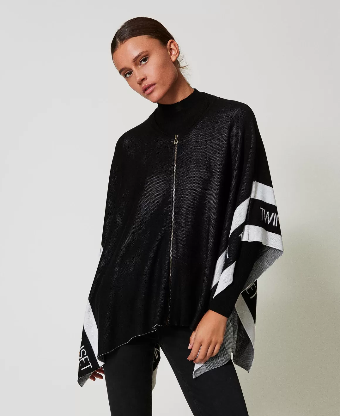 TWINSET Milano Ponchos*Poncho En Maille Jacquard Avec Logo Noir