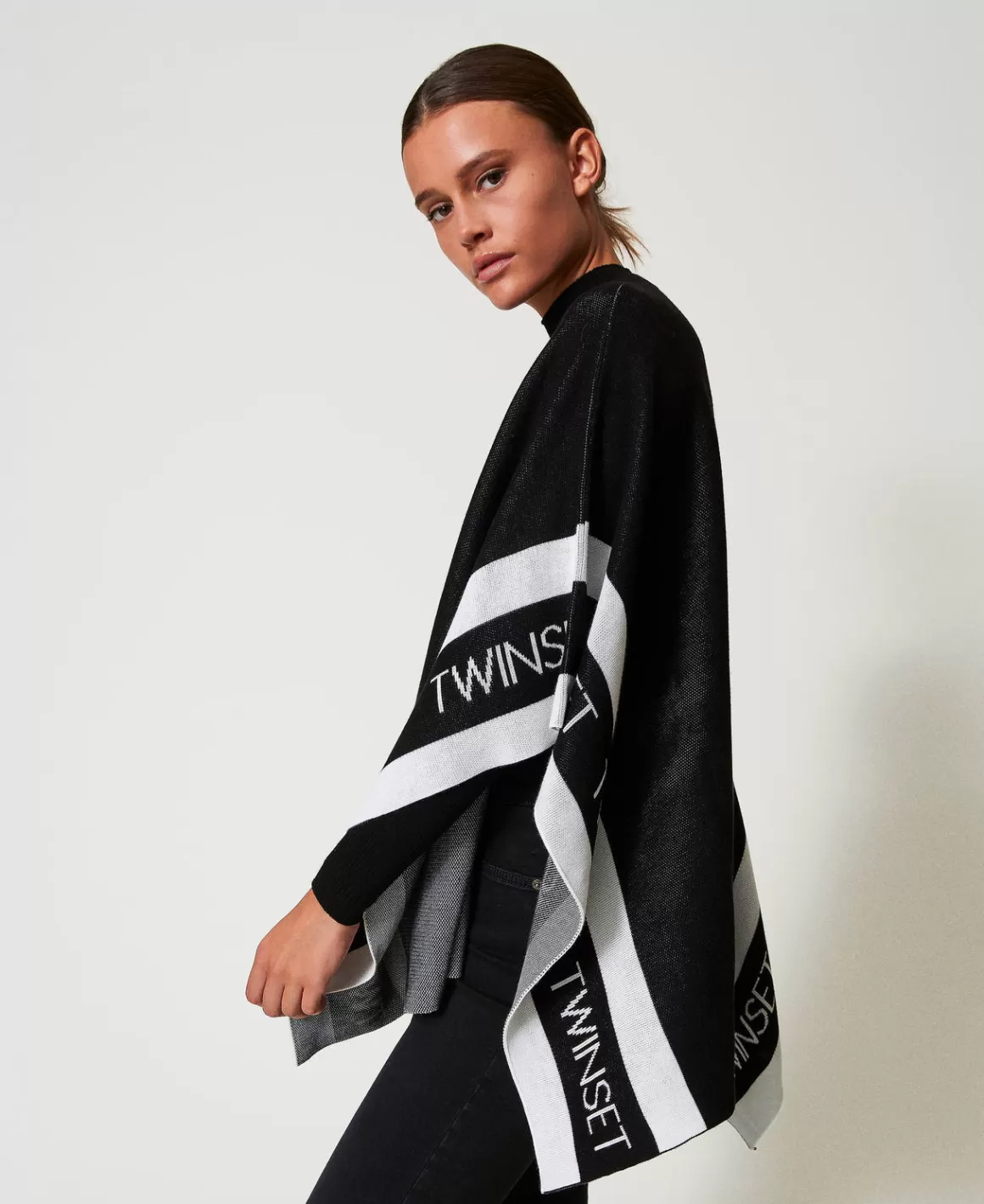 TWINSET Milano Ponchos*Poncho En Maille Jacquard Avec Logo Noir